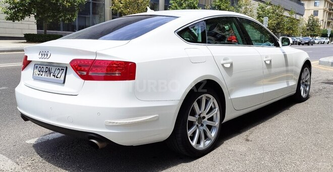 Audi A5 2011, 115,000 km - 2.0 л - Bakı