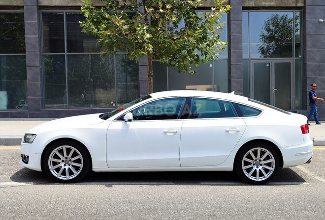 Audi A5 2011, 115,000 km - 2.0 л - Bakı