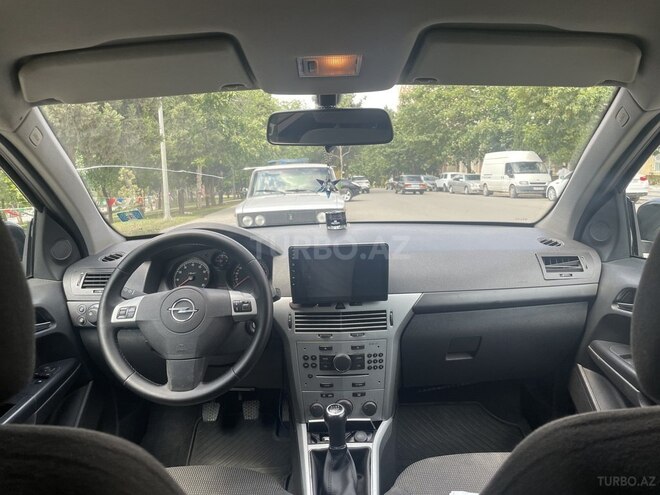 Opel Astra 2009, 263,000 km - 1.4 l - Gəncə