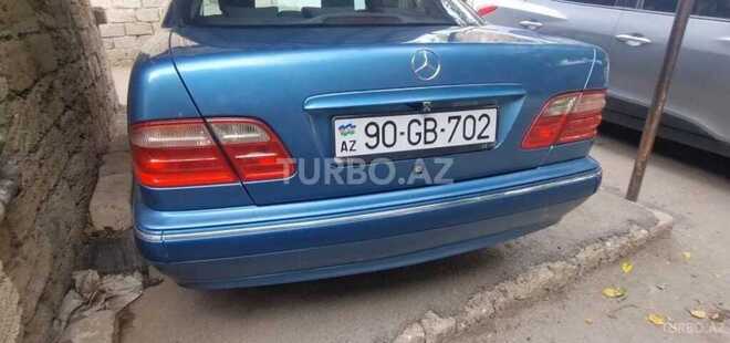 Mercedes E 240 1999, 266,000 km - 2.4 l - Bakı