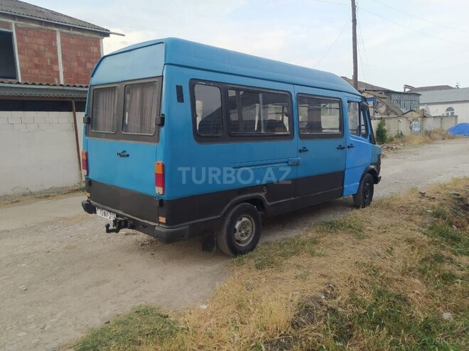 Mercedes 208 D 1992, 888,999 km - 2.4 l - Şabran