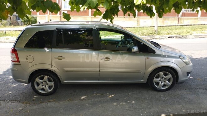 Opel Zafira 2008, 357,000 km - 1.7 l - Bakı