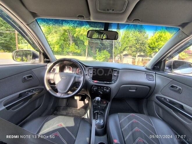 Kia Rio 2010, 325,000 km - 1.4 l - Qax