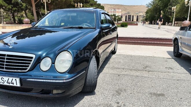 Mercedes E 220 d 2000, 521,000 km - 2.2 l - Bakı