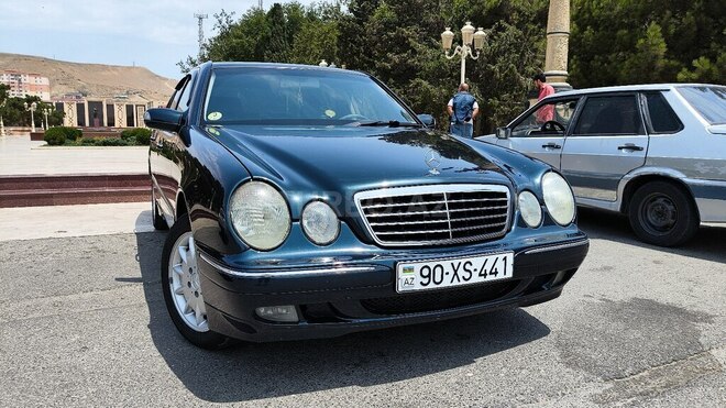 Mercedes E 220 d 2000, 521,000 km - 2.2 l - Bakı