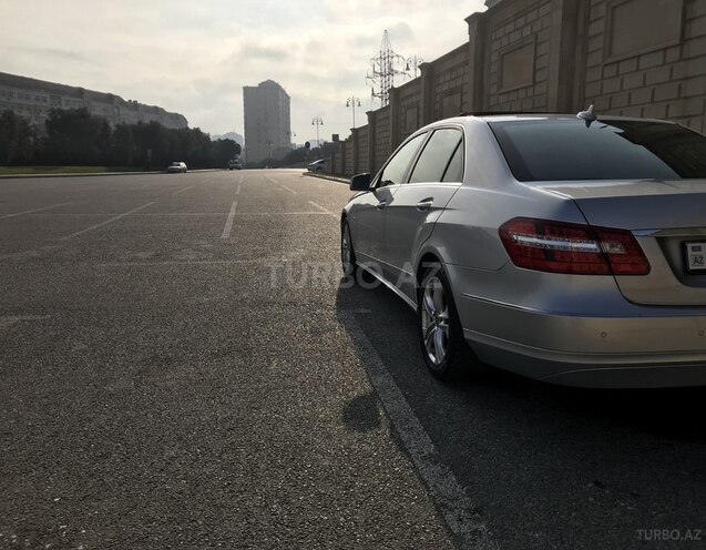 Mercedes E 220 d 2011, 234,500 km - 2.2 л - Bakı