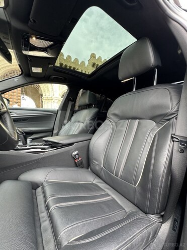 BMW 530 2022, 57,000 km - 2.0 л - Bakı