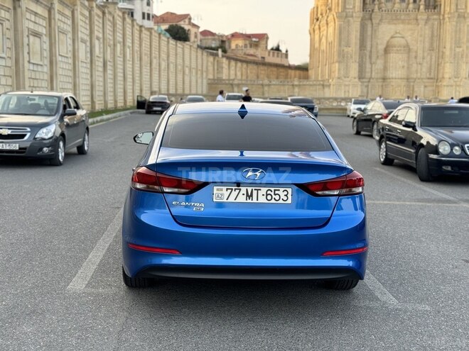 Hyundai Elantra 2017, 115,000 km - 2.0 l - Bakı