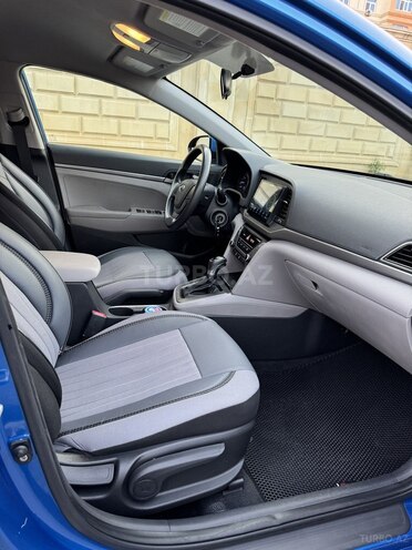 Hyundai Elantra 2017, 115,000 km - 2.0 l - Bakı