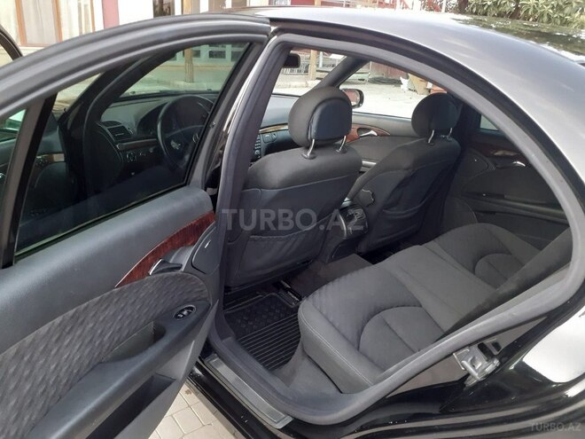 Mercedes E 220 d 2003, 430,000 km - 2.2 л - Biləsuvar
