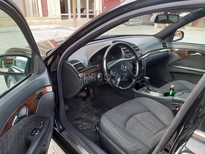 Mercedes E 220 d 2003, 430,000 km - 2.2 л - Biləsuvar