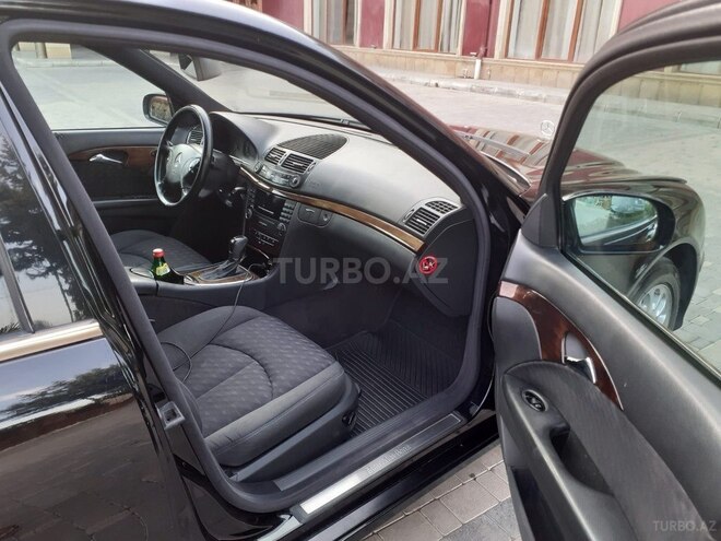 Mercedes E 220 d 2003, 430,000 km - 2.2 л - Biləsuvar