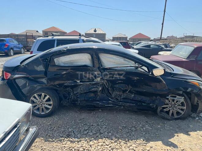 Hyundai Elantra 2015, 73,225 km - 1.8 l - Bakı