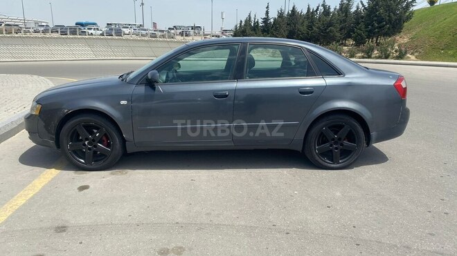 Audi A4 2004, 282,601 km - 1.8 л - Bakı