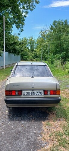 Mercedes 190 1991, 450,231 km - 2.0 l - Zaqatala