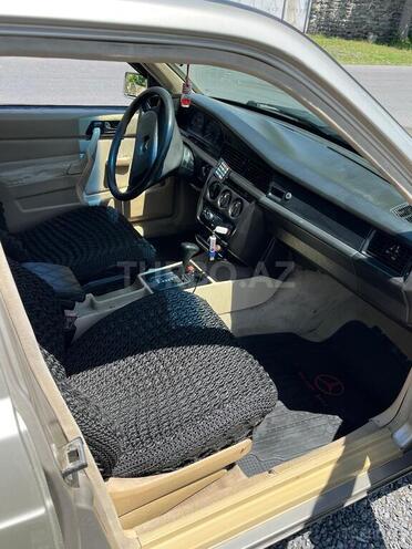 Mercedes 190 1991, 450,231 km - 2.0 l - Zaqatala