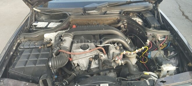 Mercedes E 220 d 1992, 220,560 km - 2.2 l - Bakı