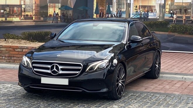 Mercedes E 220 d 2017, 299,000 km - 2.0 л - Bakı