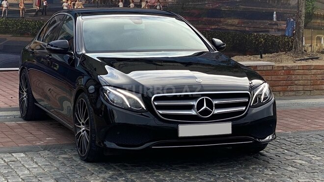 Mercedes E 220 d 2017, 299,000 km - 2.0 л - Bakı