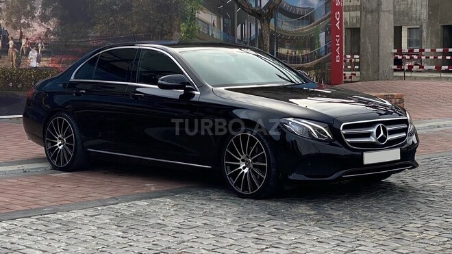 Mercedes E 220 d 2017, 299,000 km - 2.0 л - Bakı