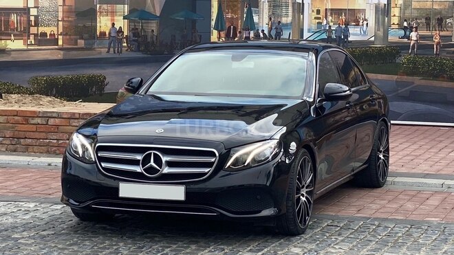 Mercedes E 220 d 2017, 299,000 km - 2.0 л - Bakı