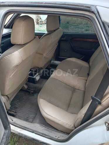 Opel Vectra 1989, 248,000 km - 2.0 l - Quba