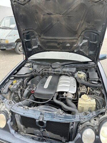 Mercedes E 220 d 1999, 10,000 km - 2.2 l - Bakı