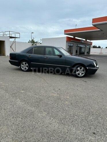 Mercedes E 220 d 1999, 10,000 km - 2.2 l - Bakı