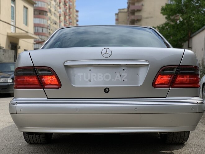 Mercedes E 320 2001, 360,271 km - 3.2 л - Bakı