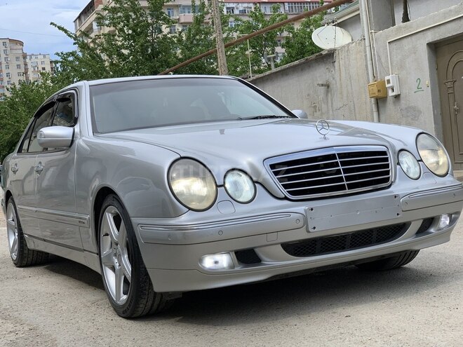 Mercedes E 320 2001, 360,271 km - 3.2 л - Bakı