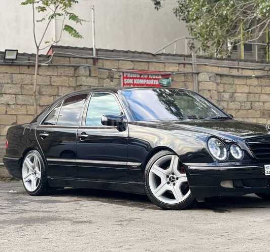 Mercedes E 320 2001, 370,000 km - 3.2 л - Bakı