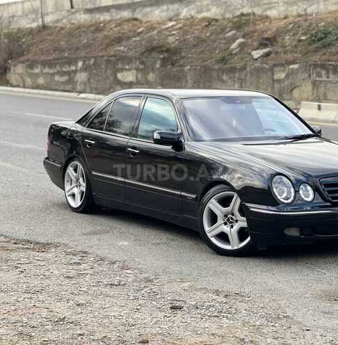 Mercedes E 320 2001, 370,000 km - 3.2 л - Bakı