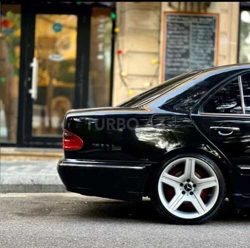 Mercedes E 320 2001, 370,000 km - 3.2 л - Bakı