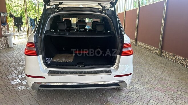 Mercedes ML 350 4MATIC 2014, 185,000 km - 3.5 l - Bakı