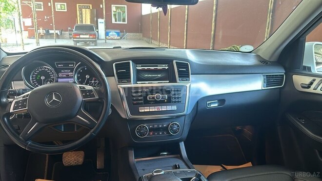Mercedes ML 350 4MATIC 2014, 185,000 km - 3.5 l - Bakı