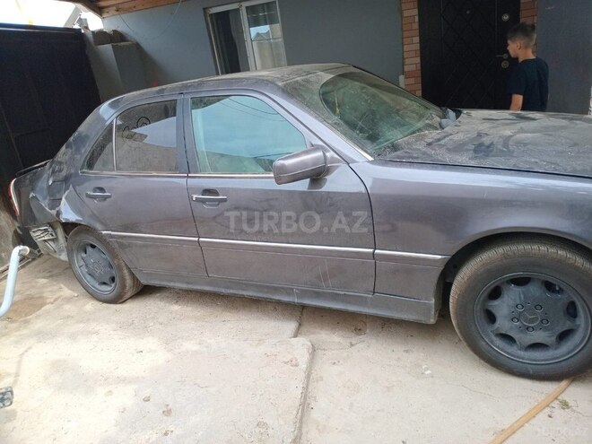 Mercedes C 220 1996, 192,400 km - 2.2 л - Bakı