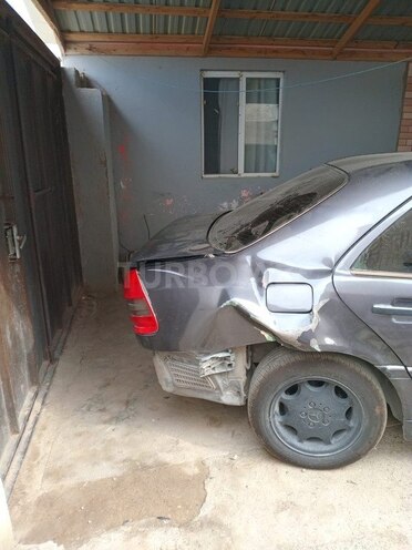 Mercedes C 220 1996, 192,400 km - 2.2 л - Bakı