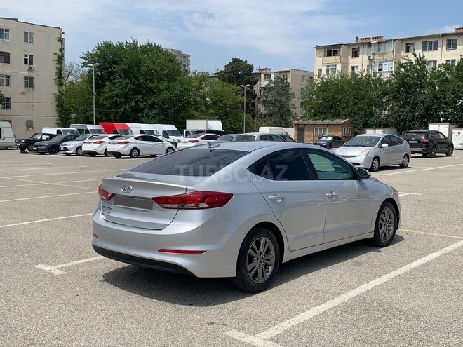 Hyundai Elantra 2016, 225,308 km - 2.0 л - Bakı