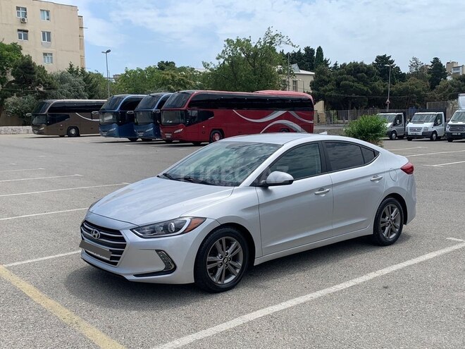 Hyundai Elantra 2016, 225,308 km - 2.0 л - Bakı