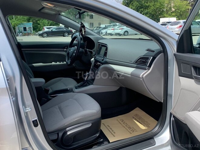 Hyundai Elantra 2016, 225,308 km - 2.0 л - Bakı