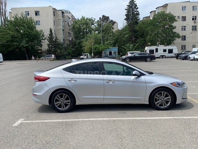 Hyundai Elantra 2016, 225,308 km - 2.0 л - Bakı