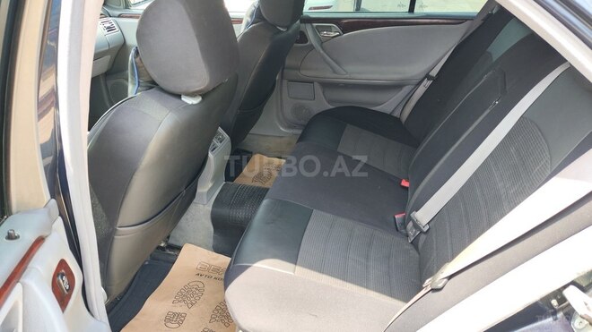 Mercedes E 220 2000, 521,000 km - 2.2 l - Bakı