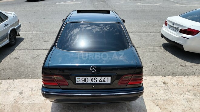 Mercedes E 220 2000, 521,000 km - 2.2 l - Bakı