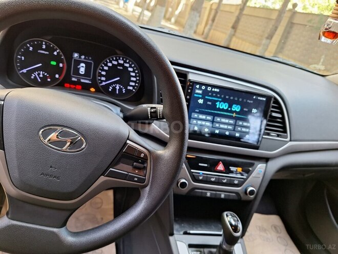 Hyundai Avante 2016, 120,000 km - 1.6 l - Bakı