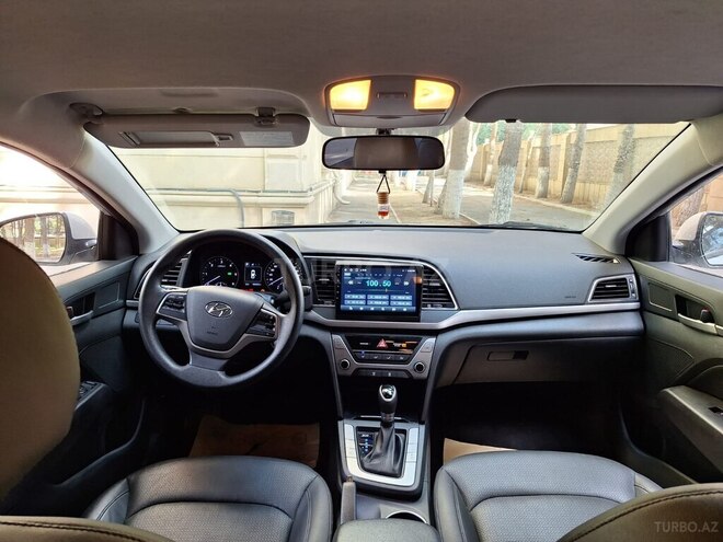 Hyundai Avante 2016, 120,000 km - 1.6 l - Bakı