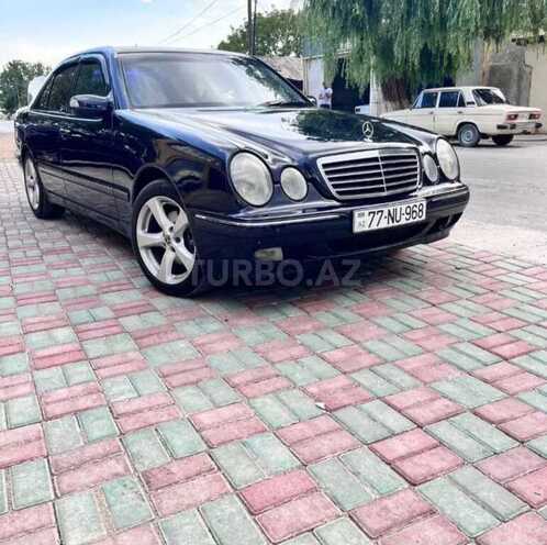 Mercedes E 270 2001, 437,819 km - 2.7 l - Beyləqan