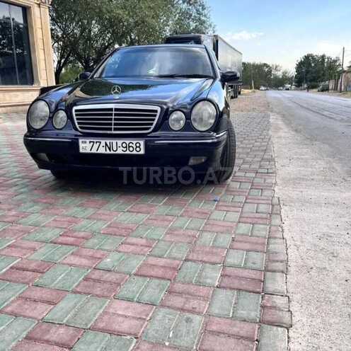 Mercedes E 270 2001, 437,819 km - 2.7 l - Beyləqan