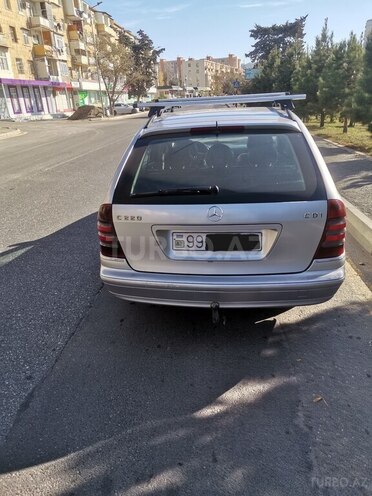 Mercedes C 220 2001, 517,000 km - 2.2 l - Bakı