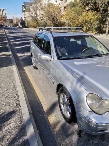 Mercedes C 220 2001, 517,000 km - 2.2 l - Bakı