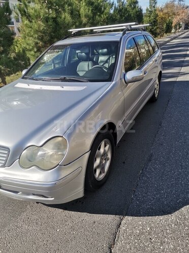 Mercedes C 220 2001, 517,000 km - 2.2 l - Bakı